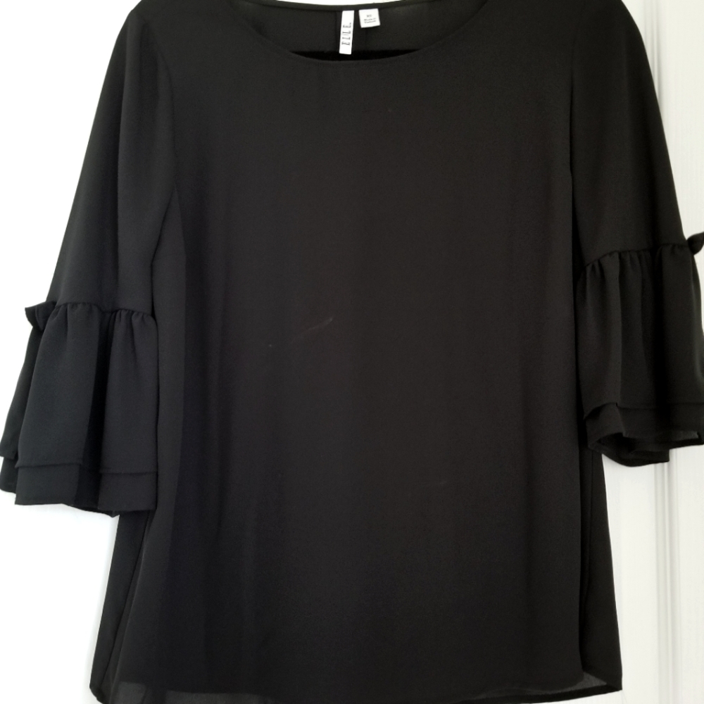 Elle size XS black blouse